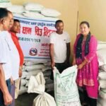 रौतहटको गुजरा नगरपालिकाले अनुदानमा दियो उन्नत जातको धानको बिउ 122