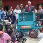 म्याग्दीका झिँका कृषकलाई औजार वितरण Untitled-9 (1)