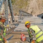 सेनाद्वारा खुर्कोटको बेलिब्रिज मर्मत khurkot-pul-news-photo--sindhuli